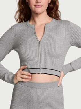 NWOT CUTEEE Victoria's Secret Luxe Cable-Knit Crop Cardigan - Size Medium (8/10)